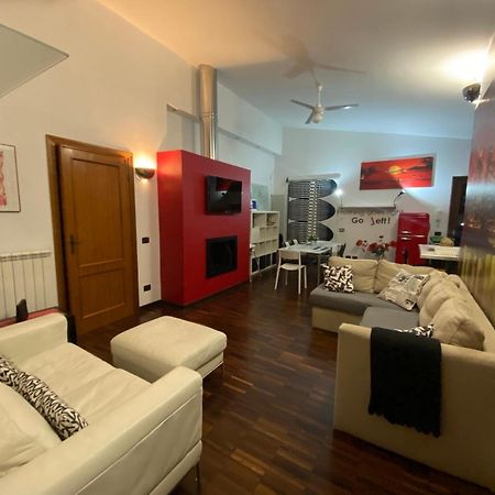 شقة Casa Cirella Near Anagnina Metro روما المظهر الخارجي الصورة